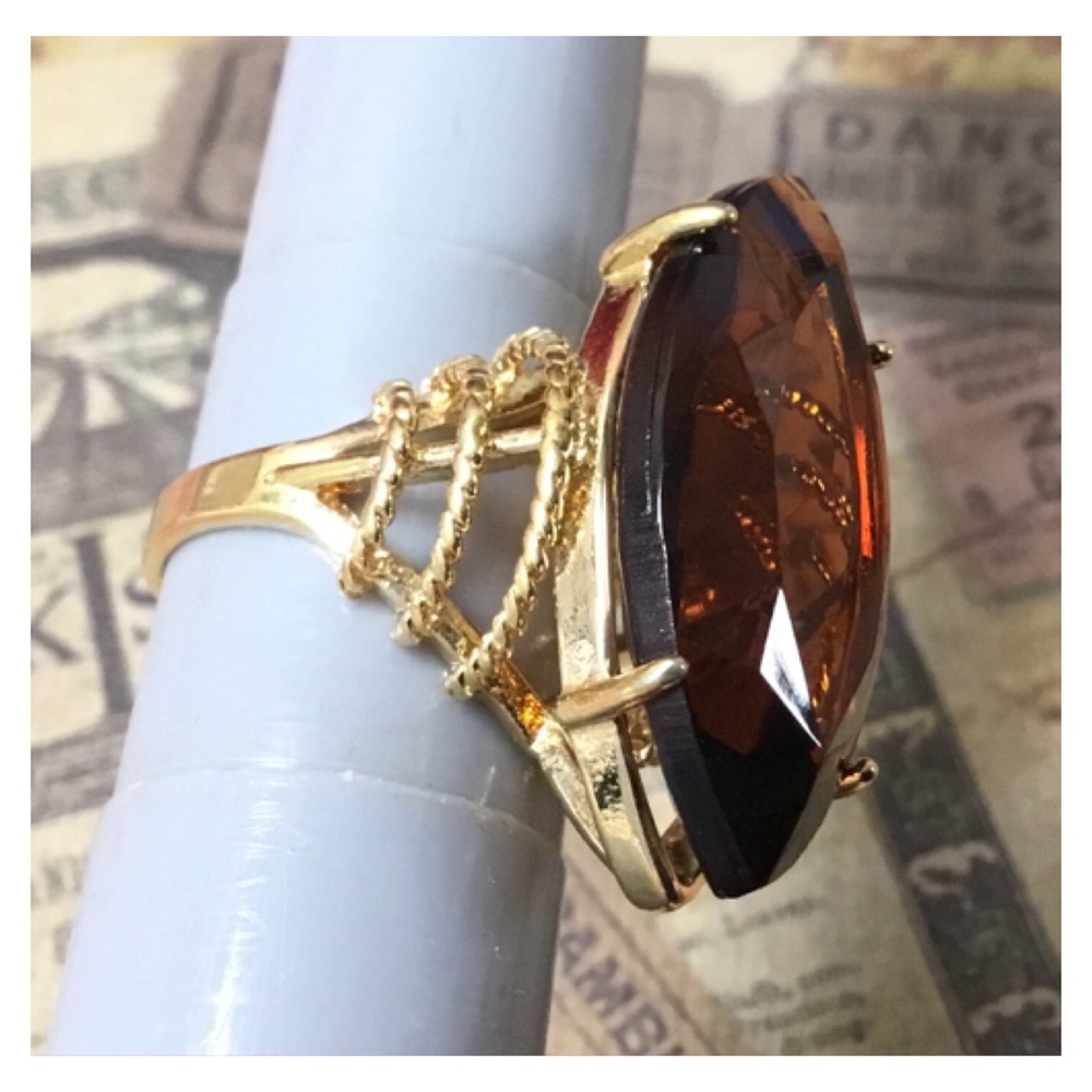 Large Chocolate Gem Gold Statement Ring - image 7